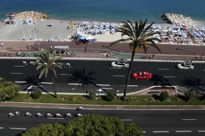 Veduta aerea di Nizza: la quarta tappa del Tour  una cronosquadre di 25 km. Reuters